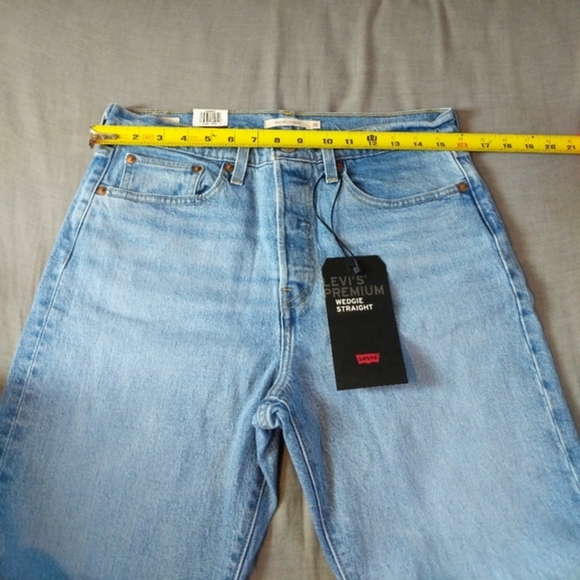 Levi's Wedgie Straight Leg Crop Jeans Tango Blue 90s Mom Denim Pants High Rise - Picture 3 of 15